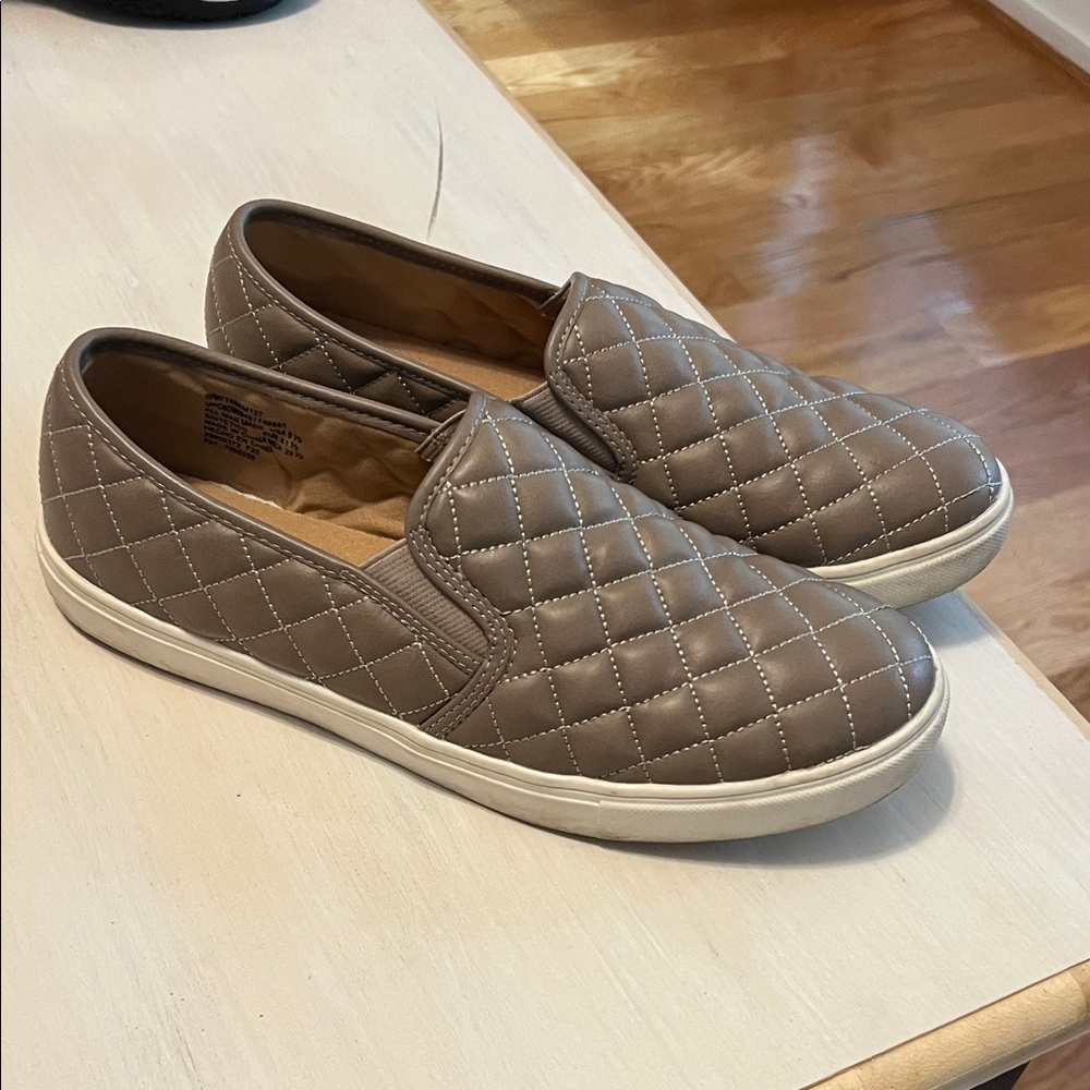 Time and Tru Quilted Slip-On Women's Flats - Brown